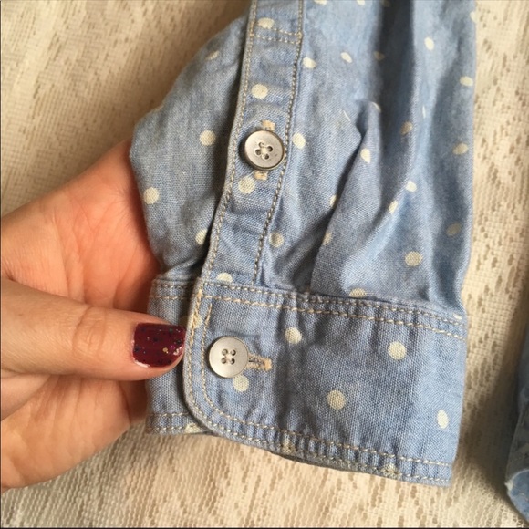 Madewell chambray polka dot button up top - Picture 4 of 7